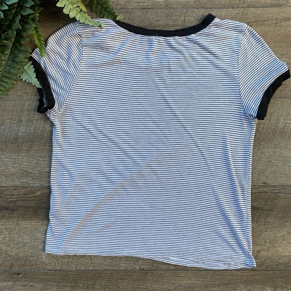 💙💙Peaches & Cream Black/White Striped Alien Top - Picture 6 of 9